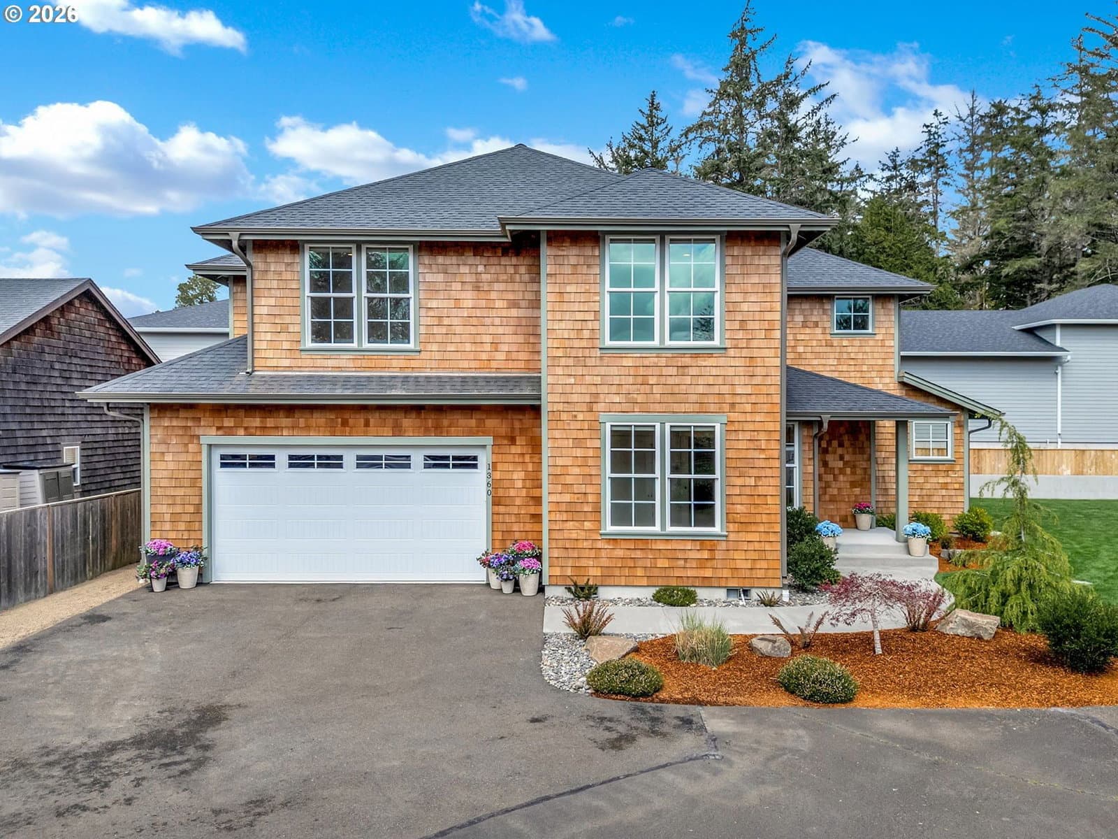 Listing photo 1 of 6