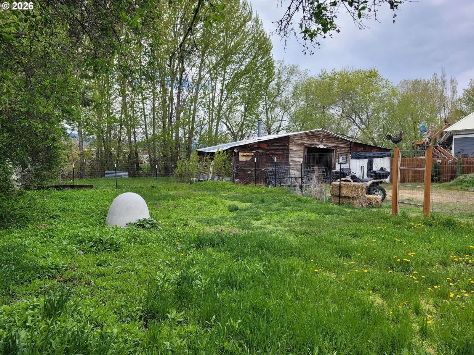 Listing photo 1 of 4