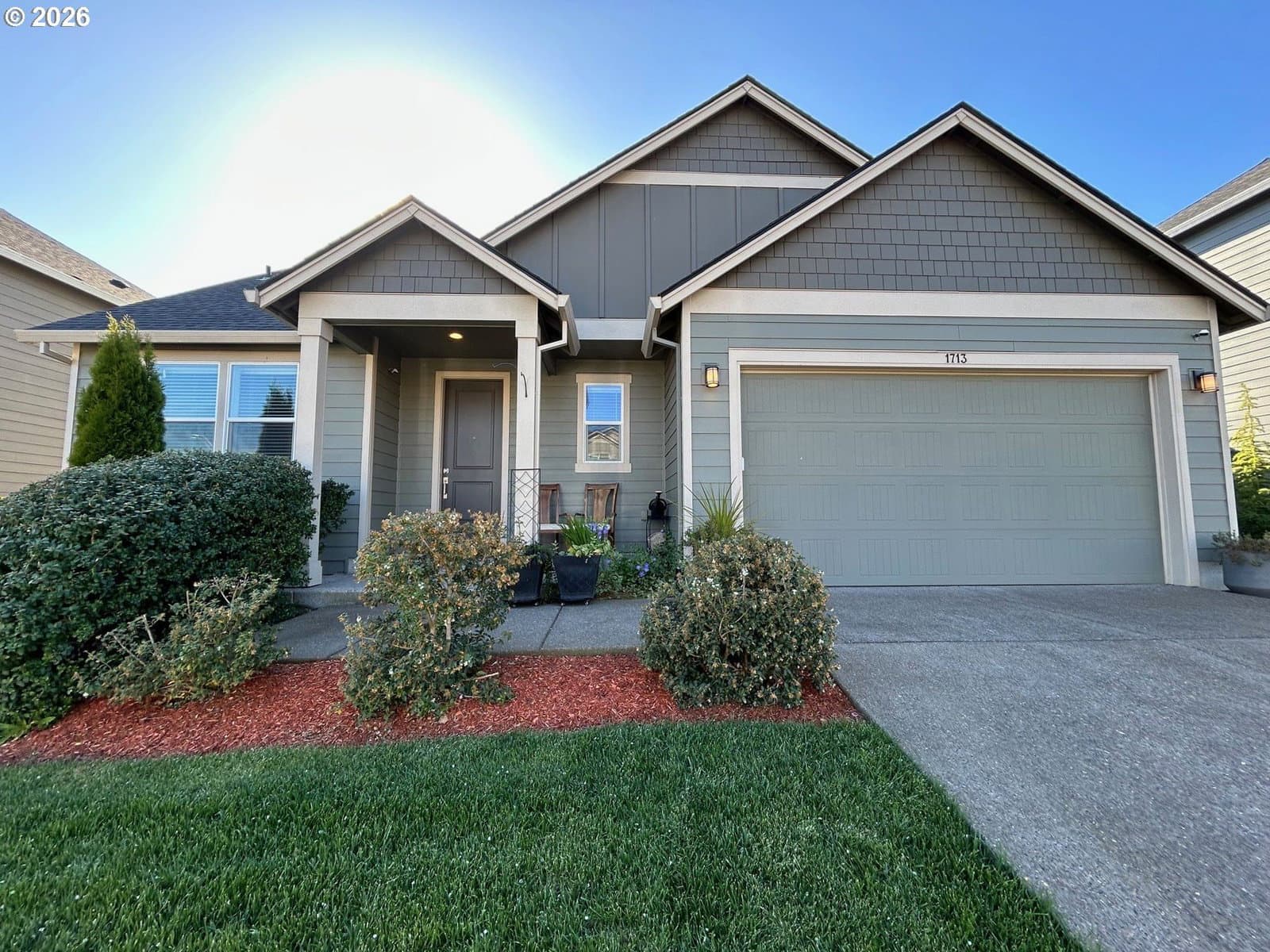 Listing photo 1 of 6