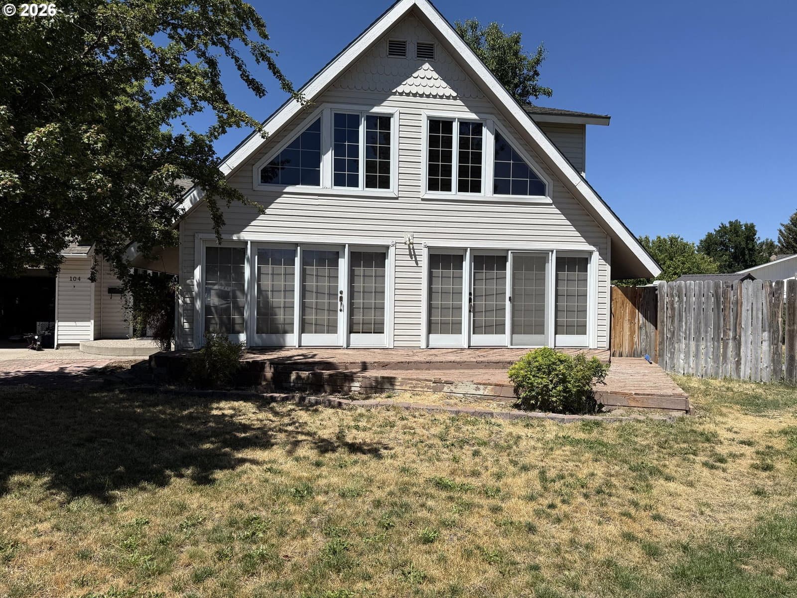 Listing photo 1 of 6