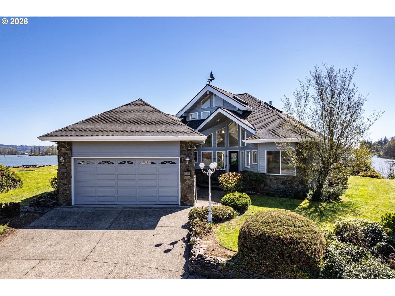 Listing photo 1 of 6