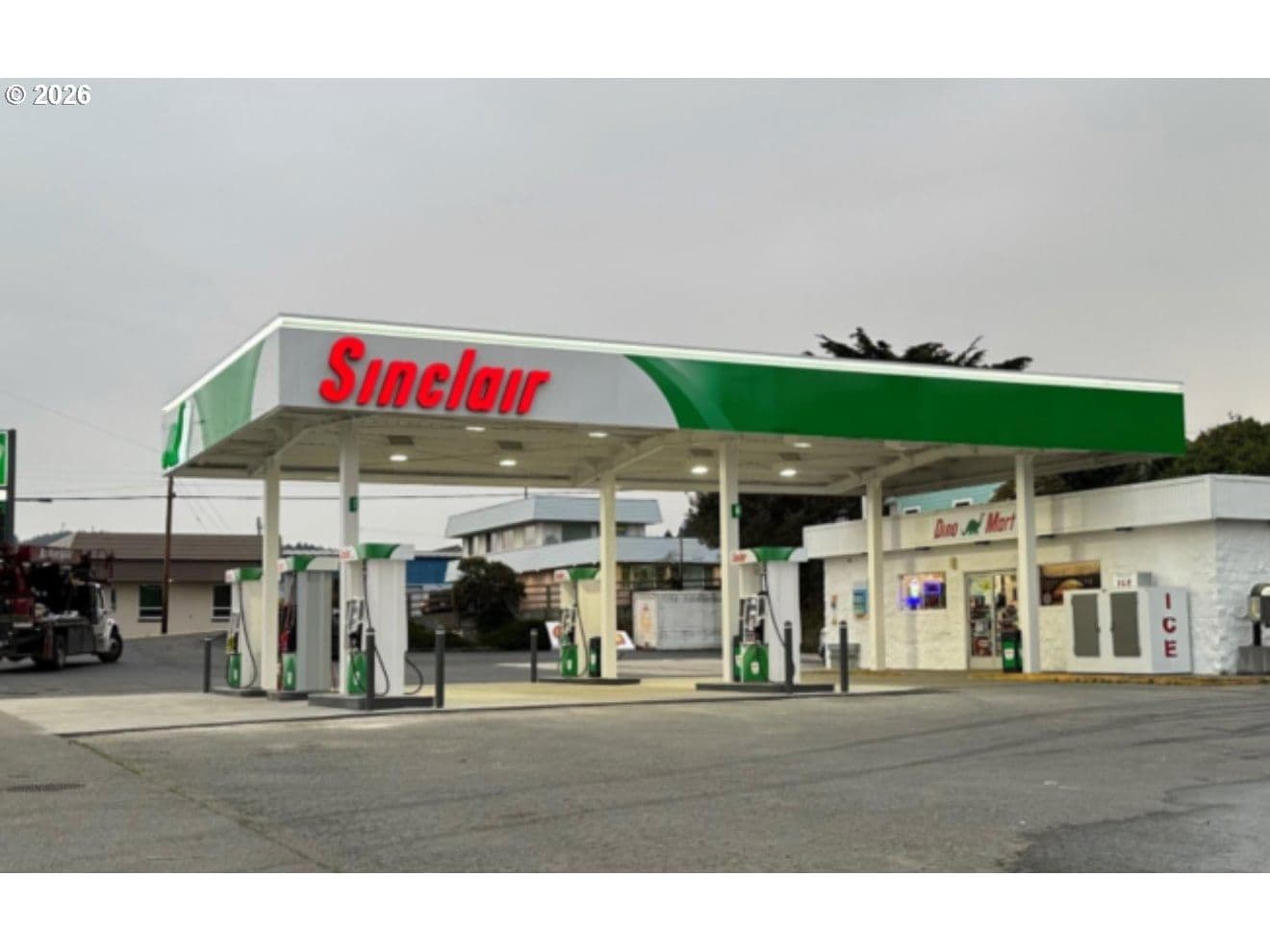 Listing photo 1 of 6