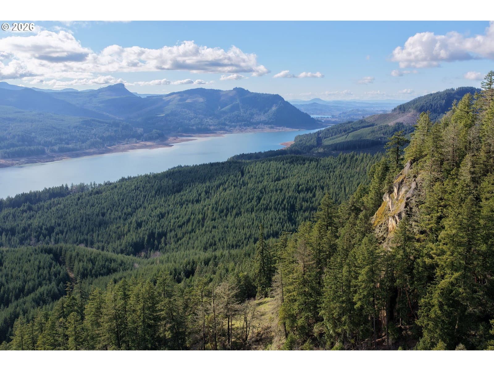 Listing photo 1 of 6