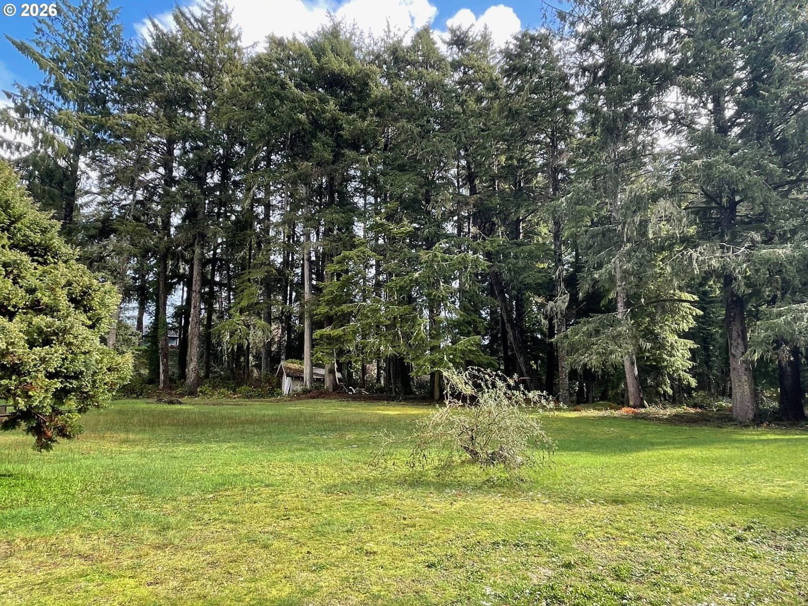 Listing photo 1 of 6