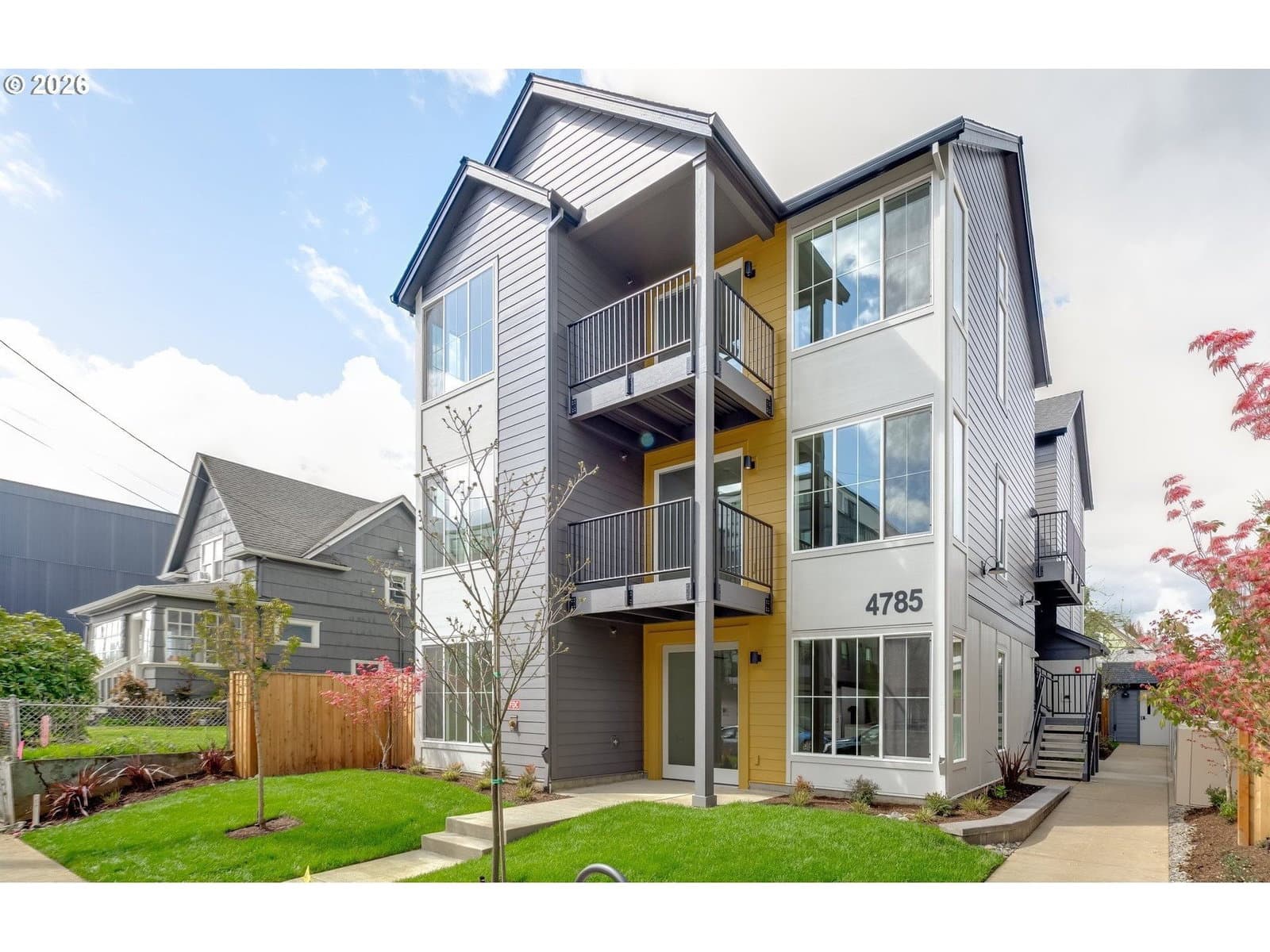 Listing photo 1 of 6