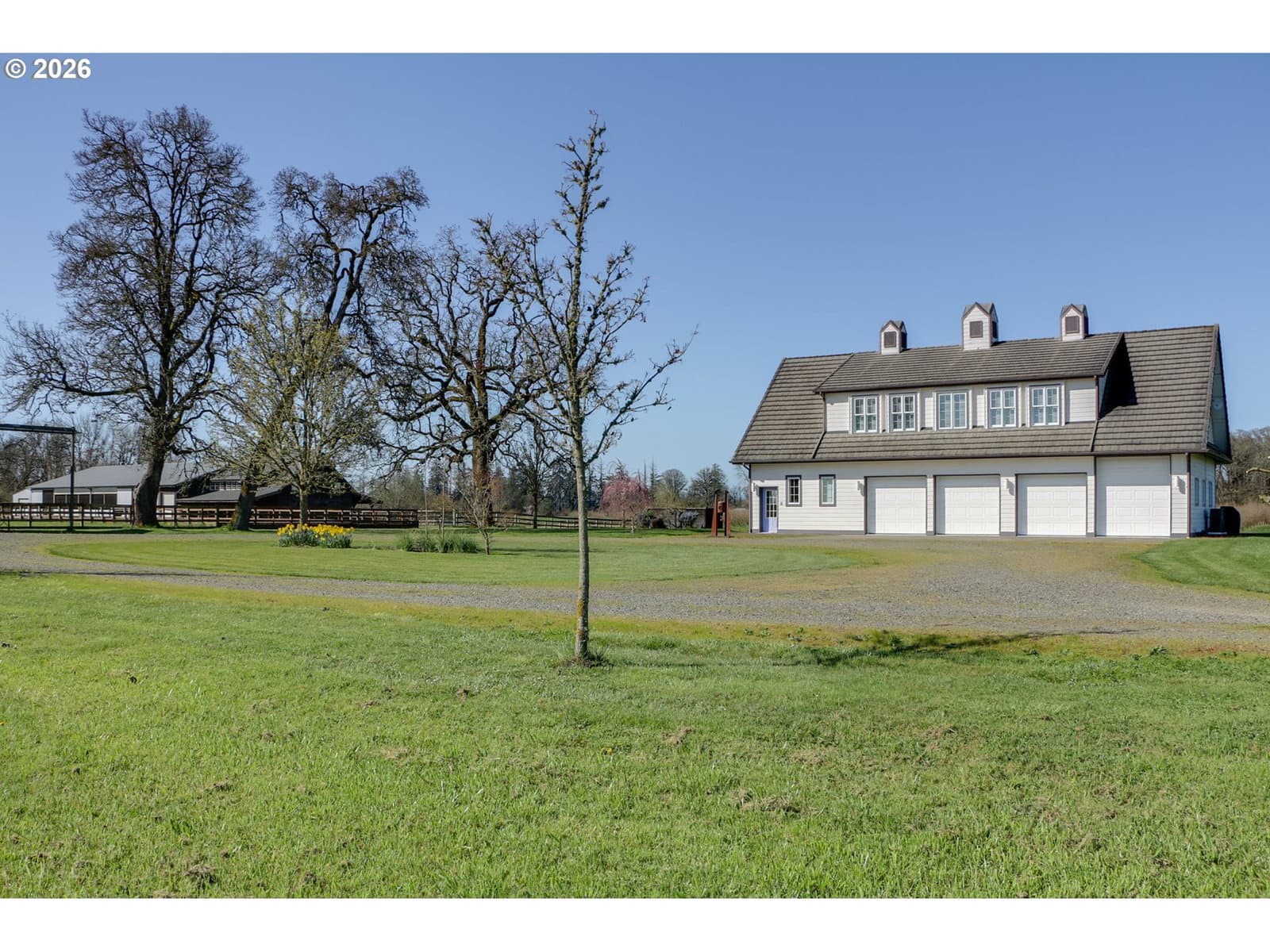 Listing photo 1 of 6