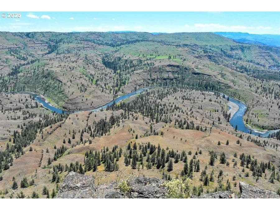 Listing photo 1 of 6