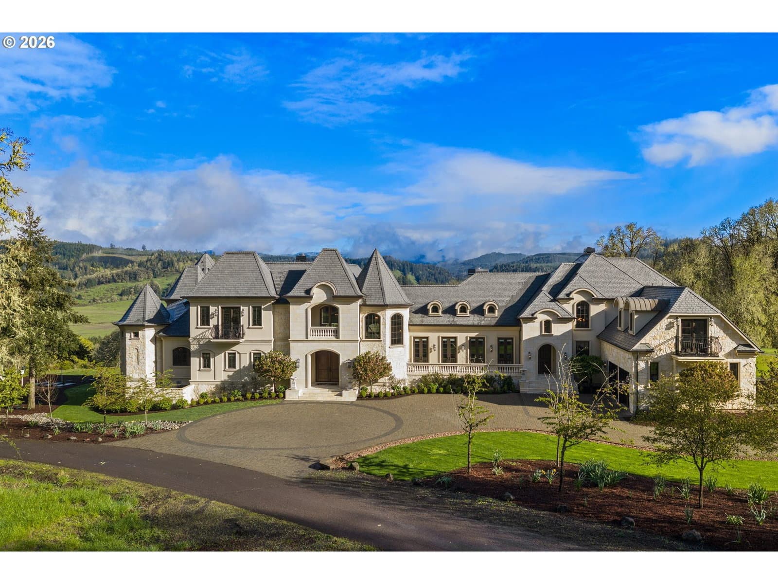 Listing photo 1 of 6