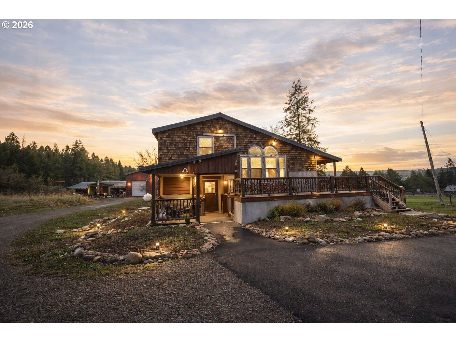 Listing photo 1 of 6