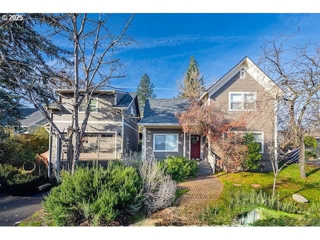 Listing photo 1 of 3