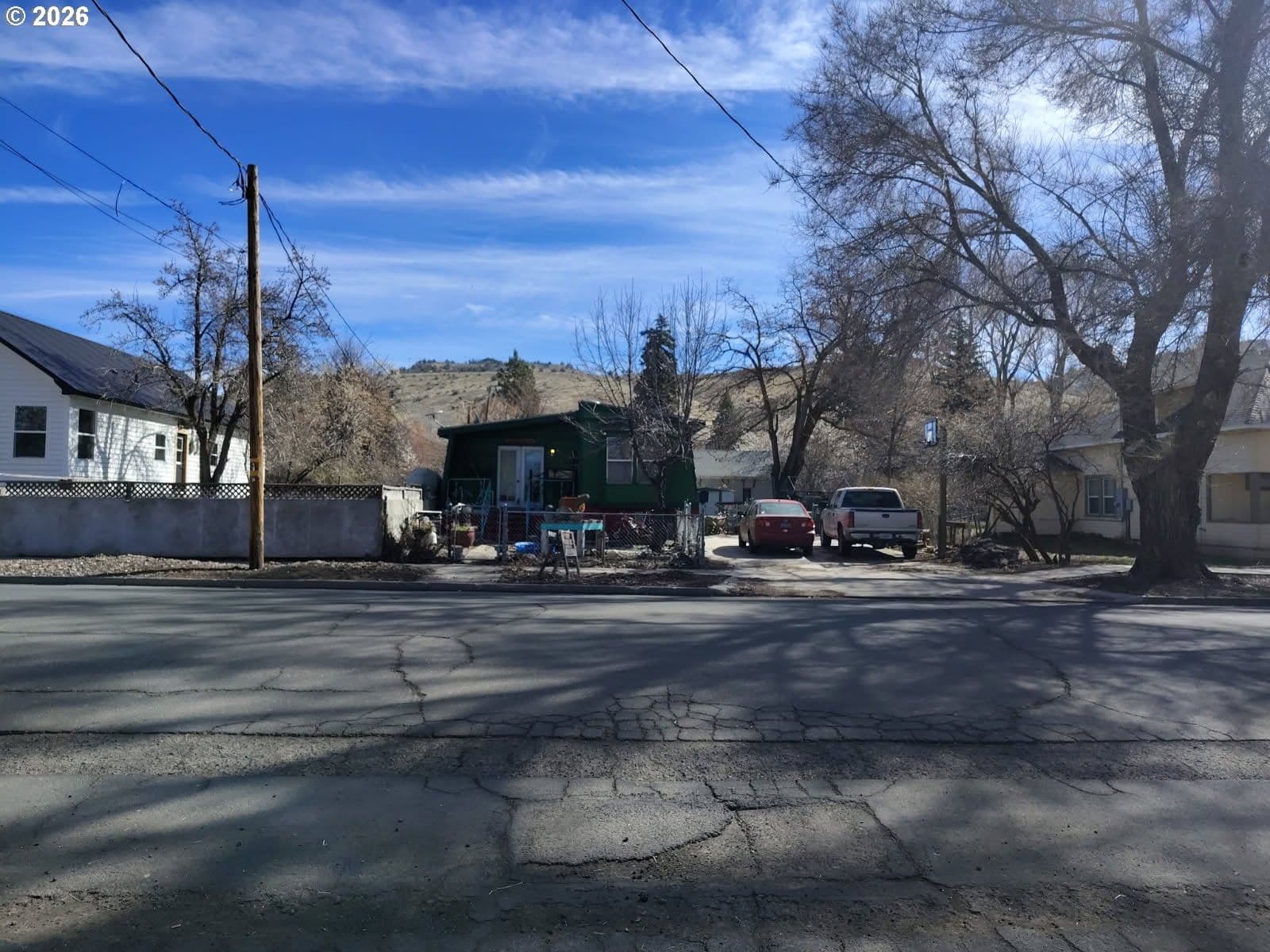 Listing photo 1 of 6