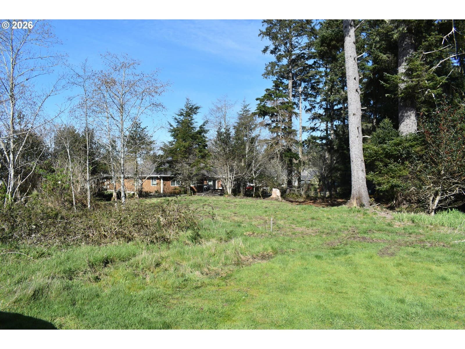 Listing photo 1 of 6