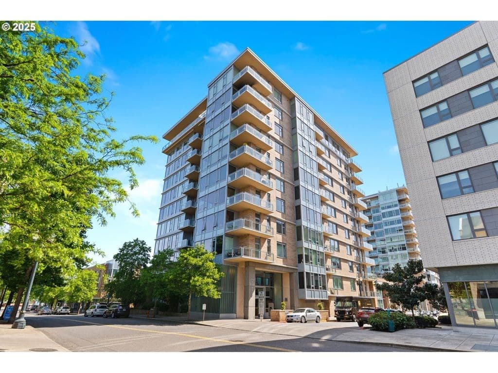 Listing photo 1 of 6