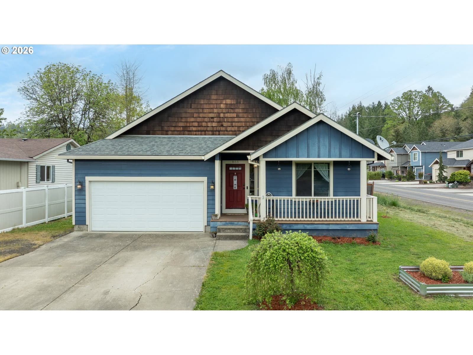 Listing photo 1 of 6