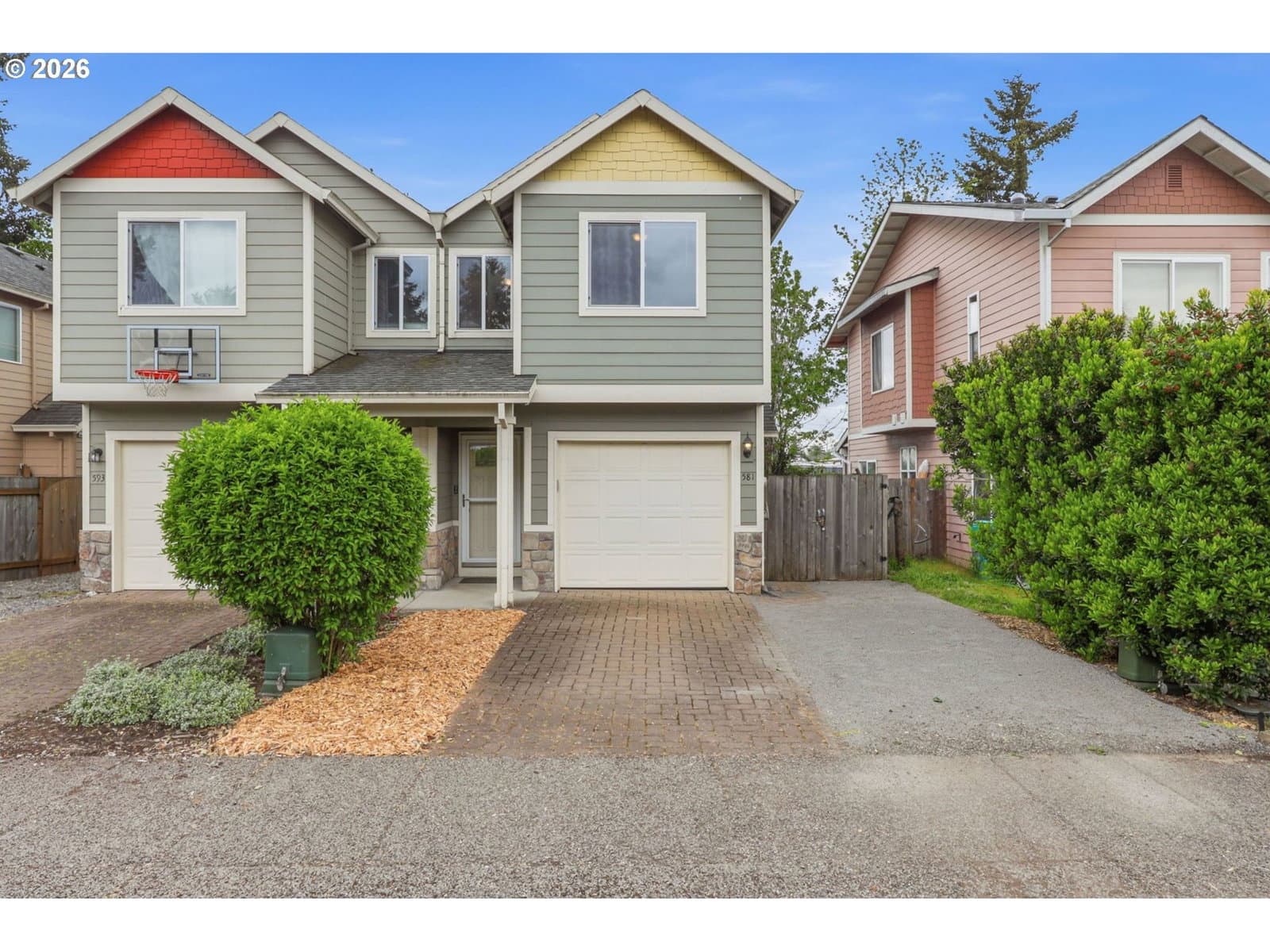 Listing photo 1 of 6