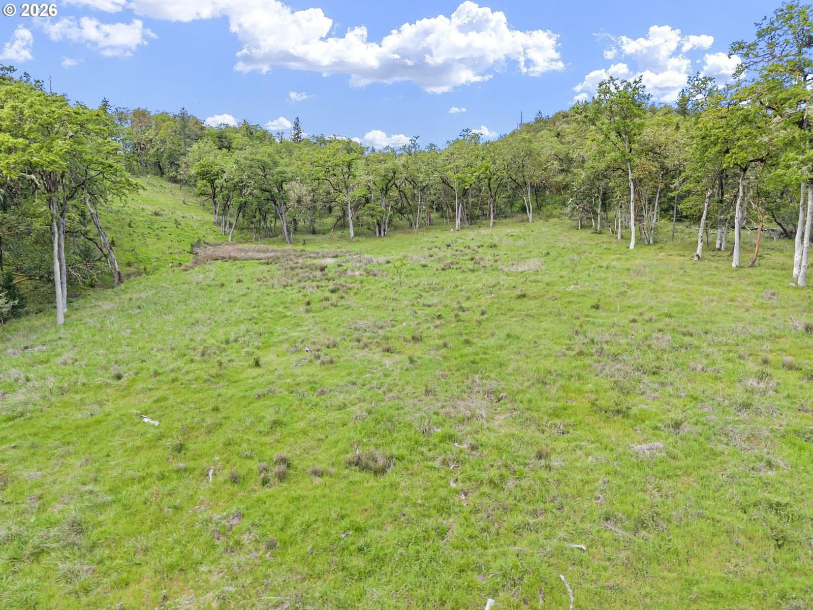 Listing photo 1 of 6