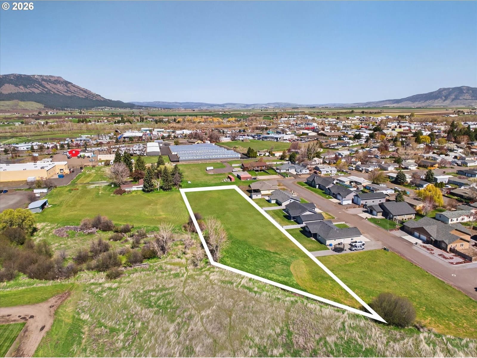 Listing photo 1 of 6