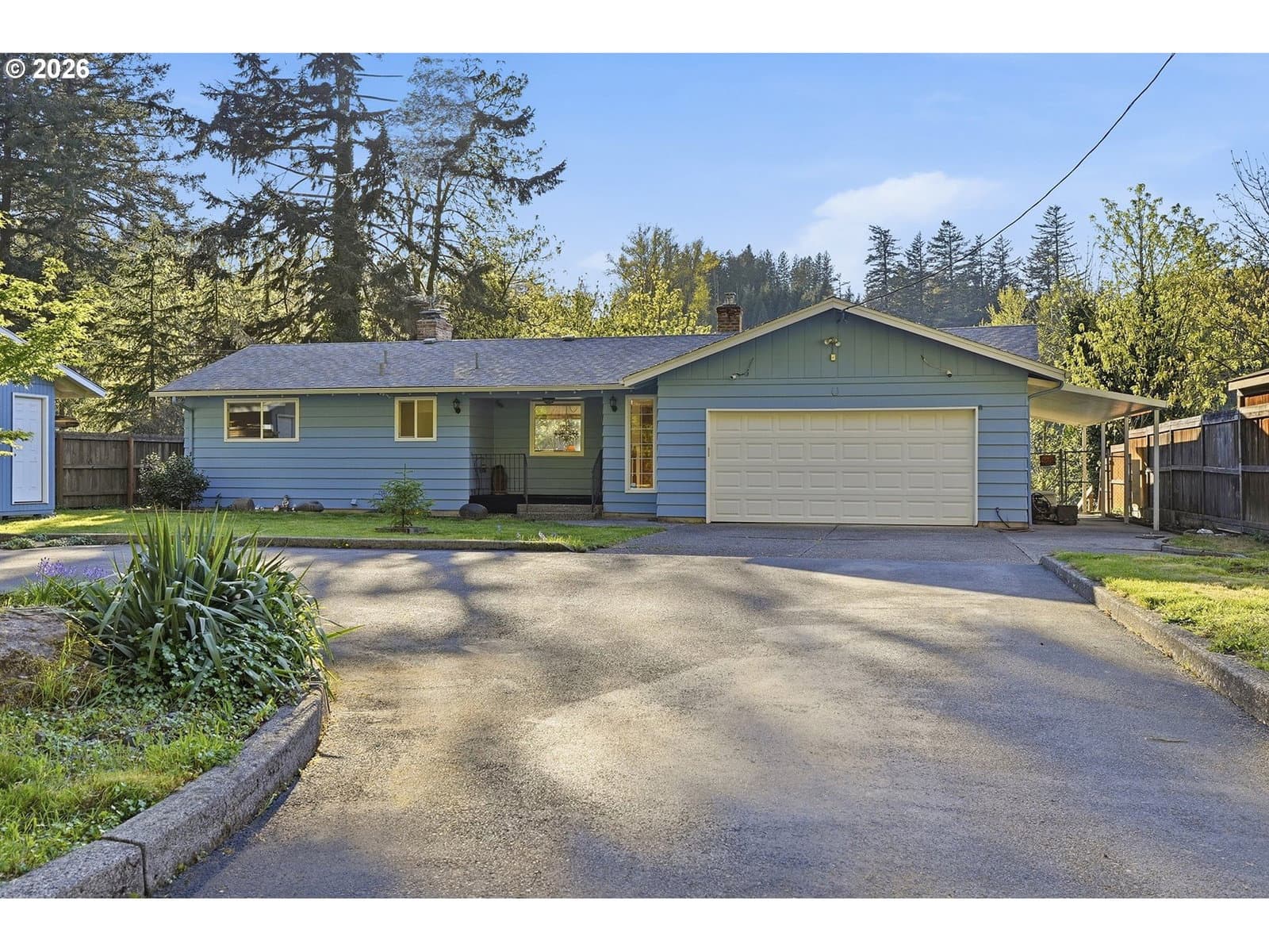 Listing photo 1 of 6