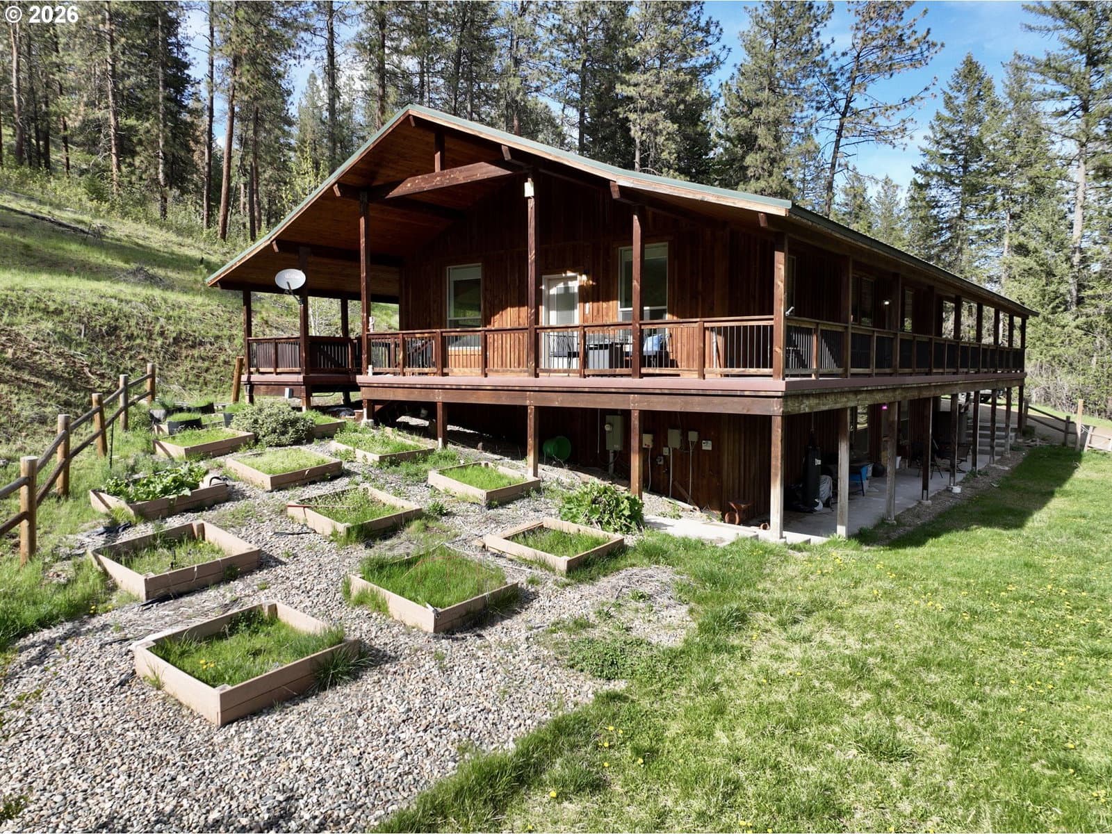 Listing photo 1 of 6