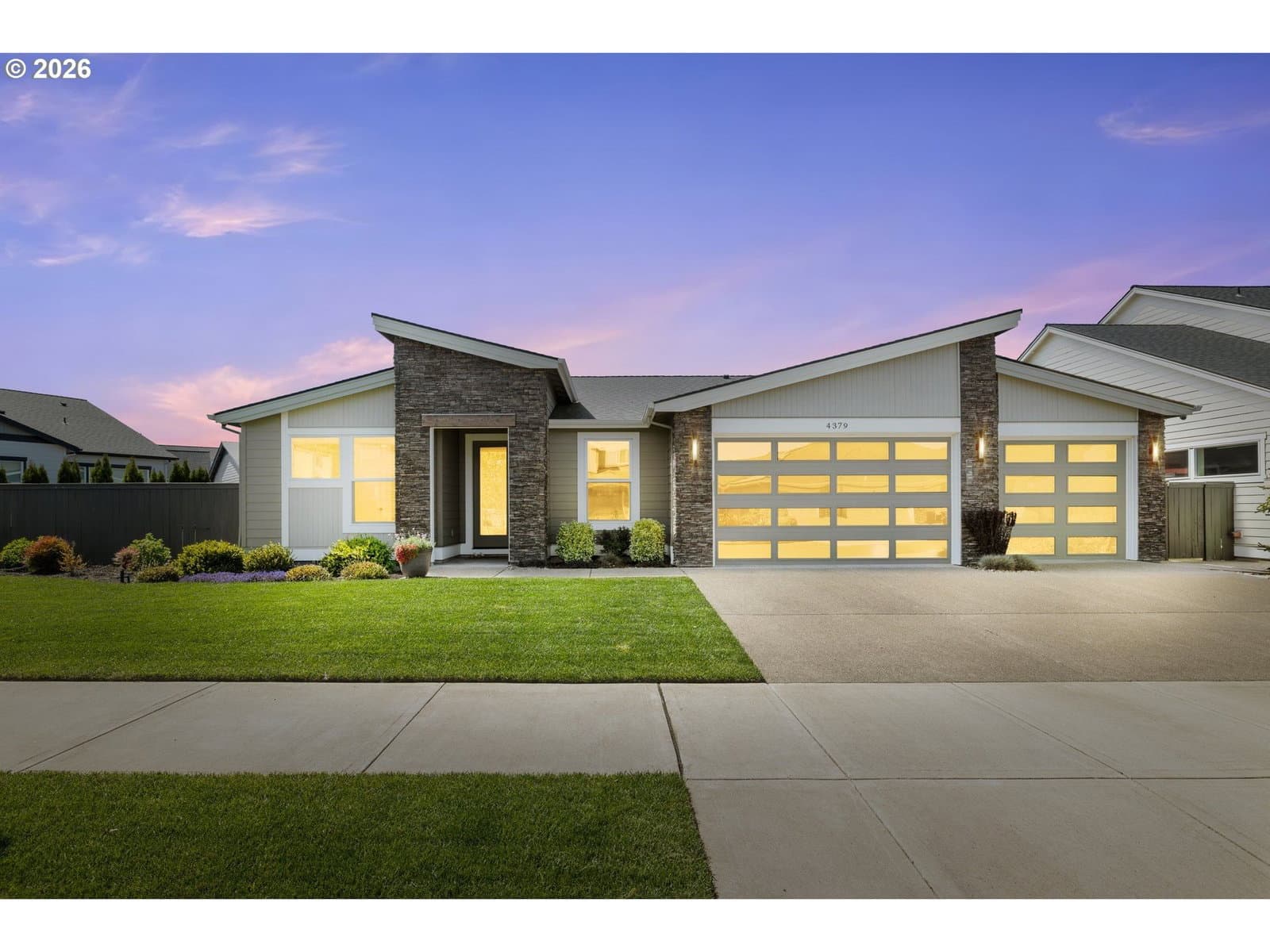 Listing photo 1 of 6