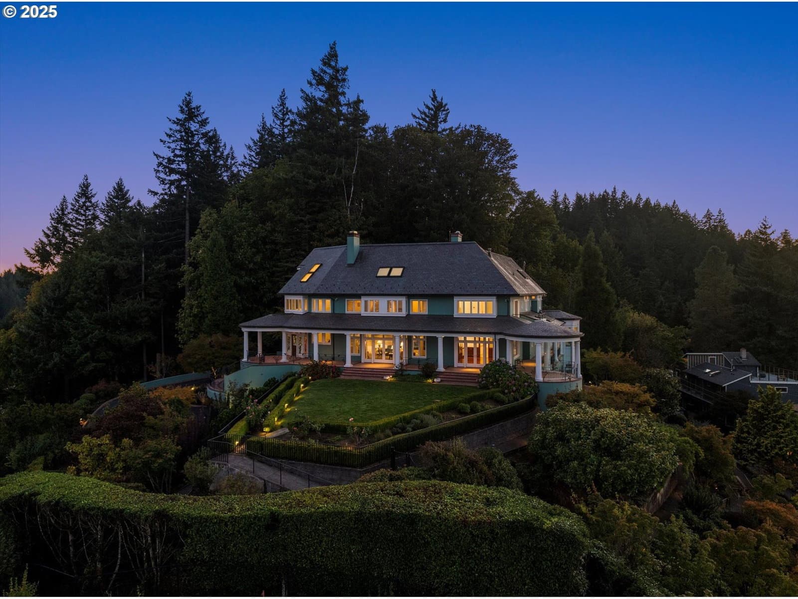 Listing photo 1 of 6