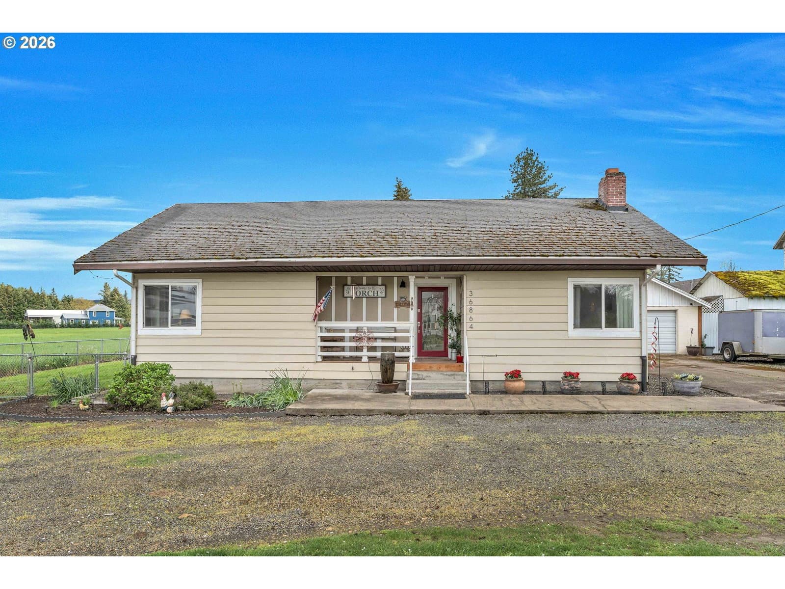 Listing photo 1 of 6