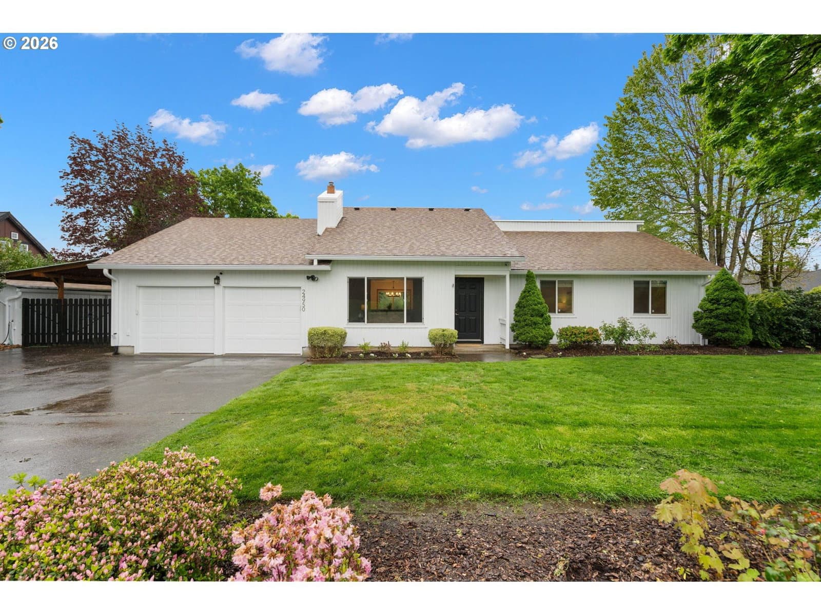 Listing photo 1 of 6