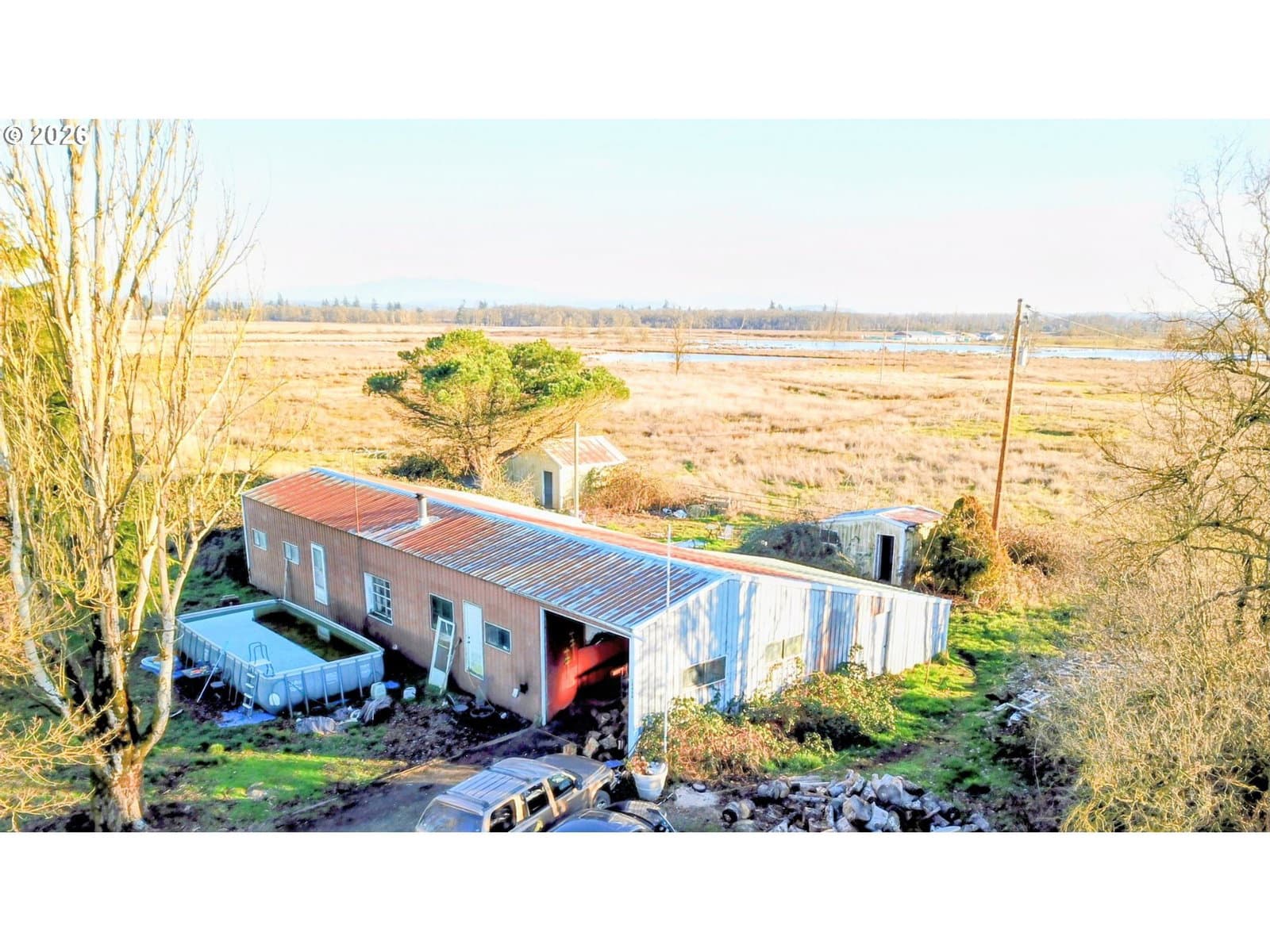 Listing photo 1 of 3