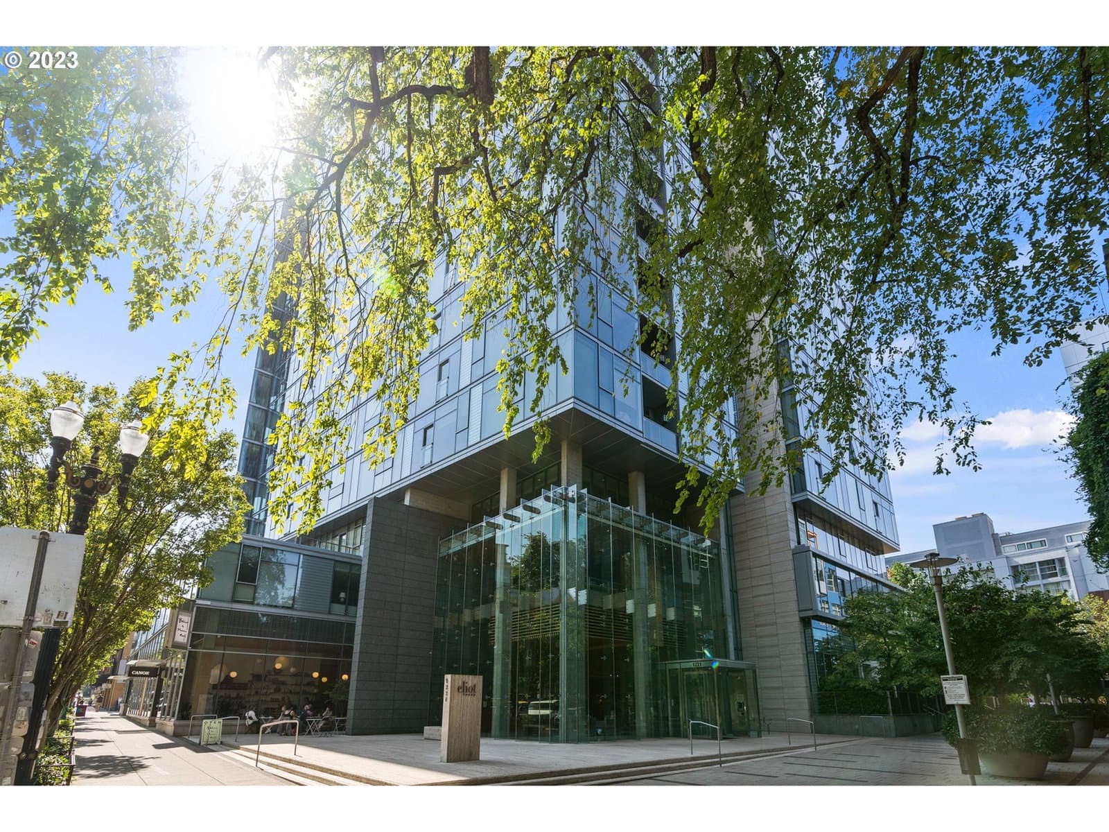 Listing photo 1 of 6