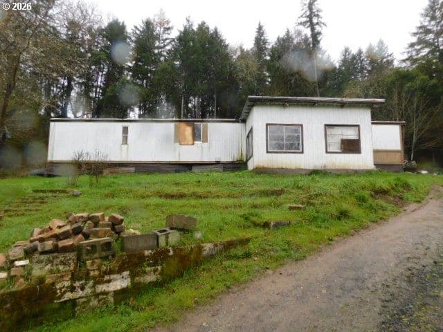 Listing photo 1 of 5