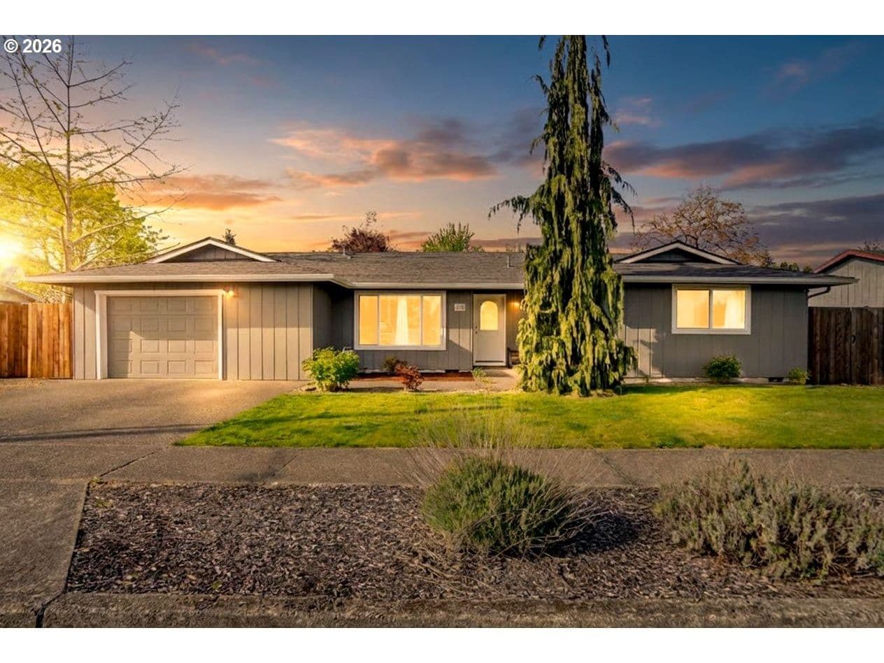 Listing photo 1 of 6