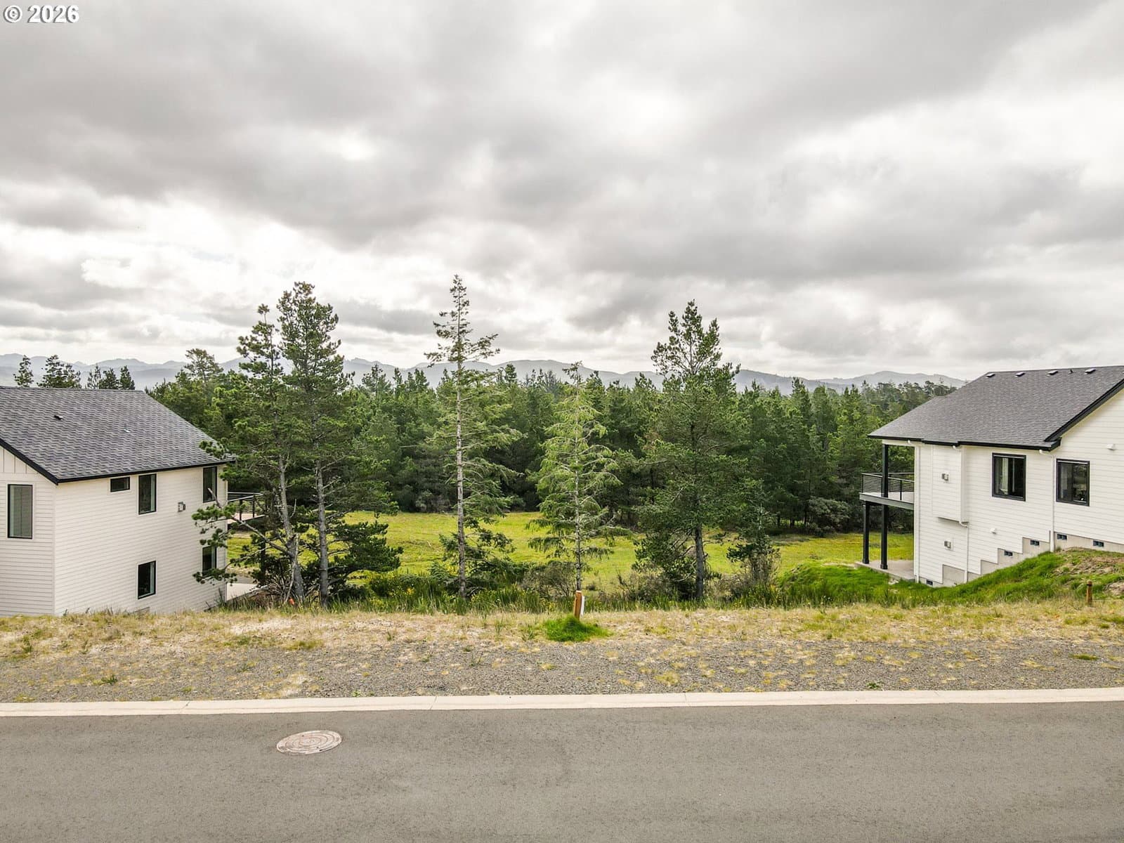 Listing photo 1 of 6