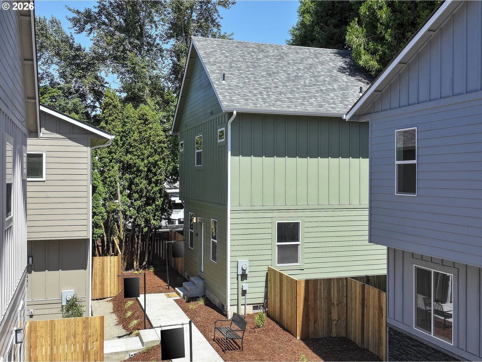 Listing photo 1 of 6