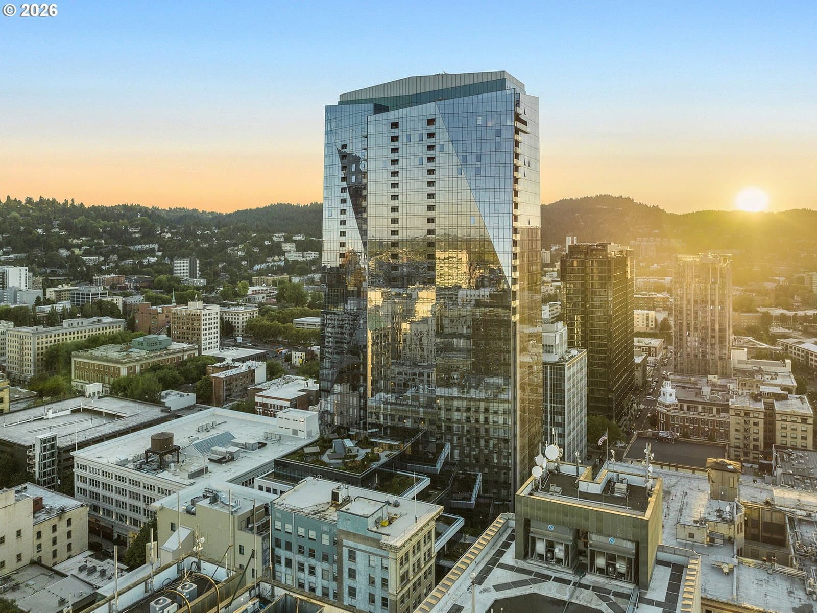 Listing photo 1 of 6