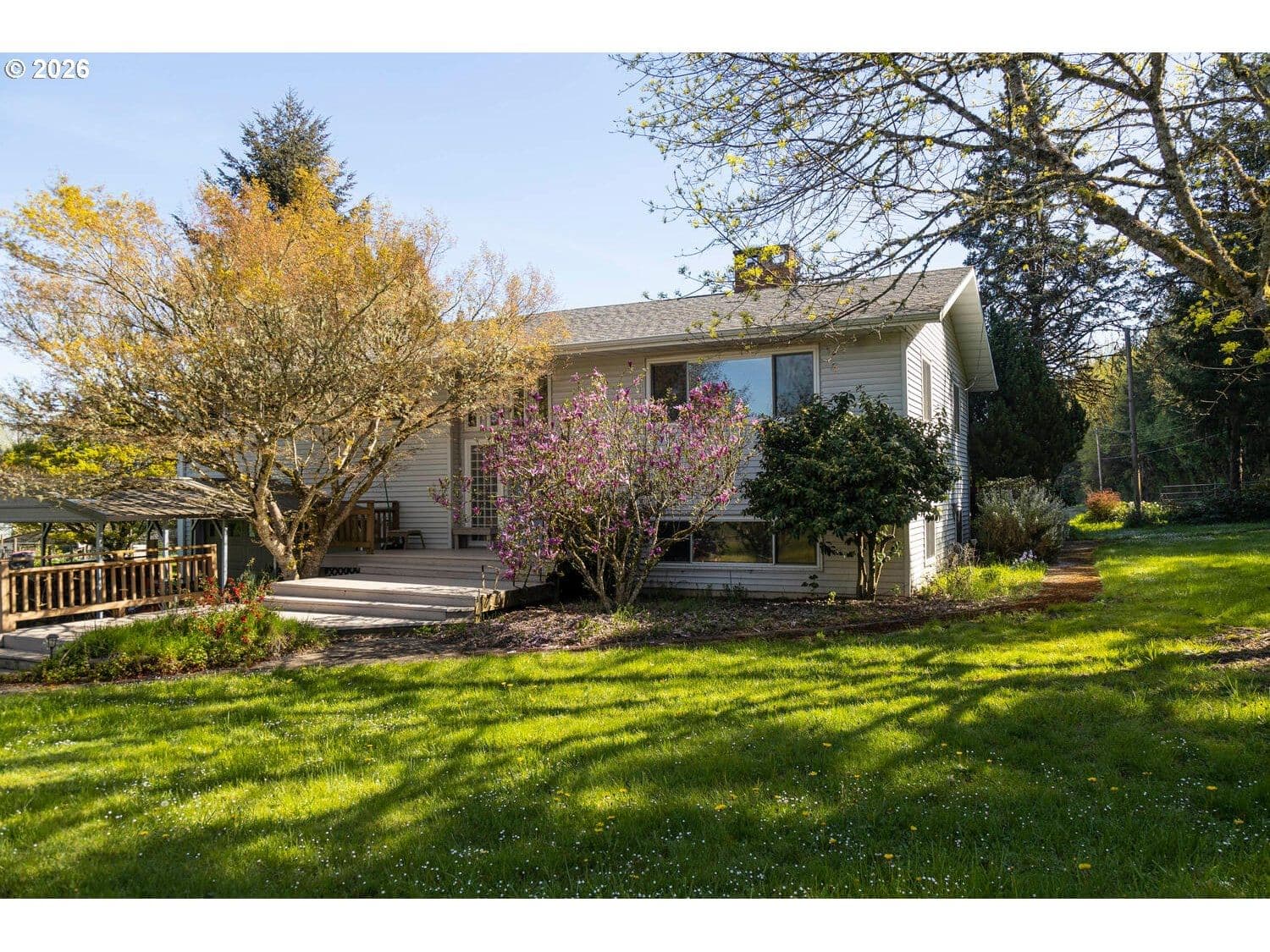 Listing photo 1 of 6