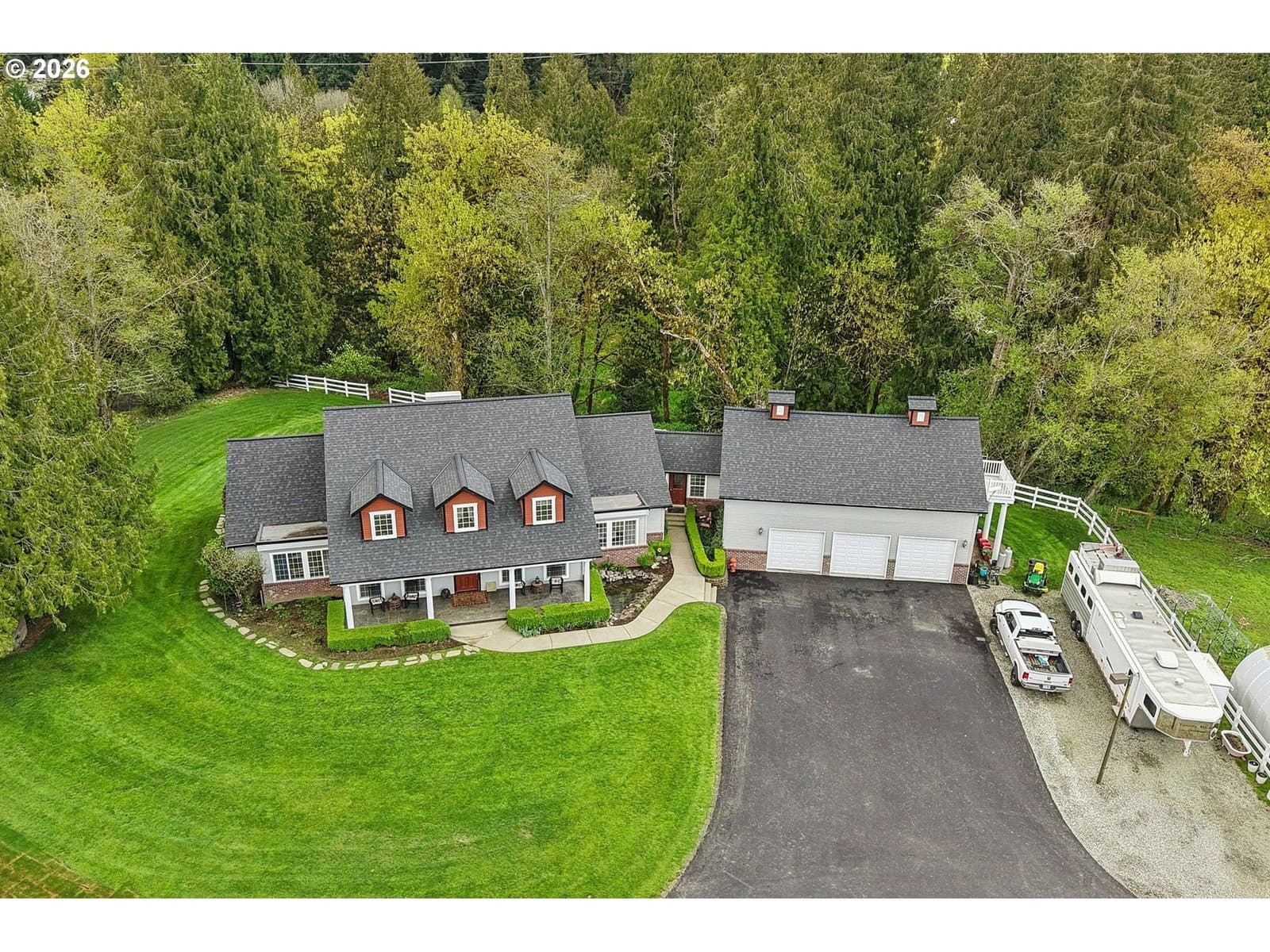 Listing photo 1 of 6