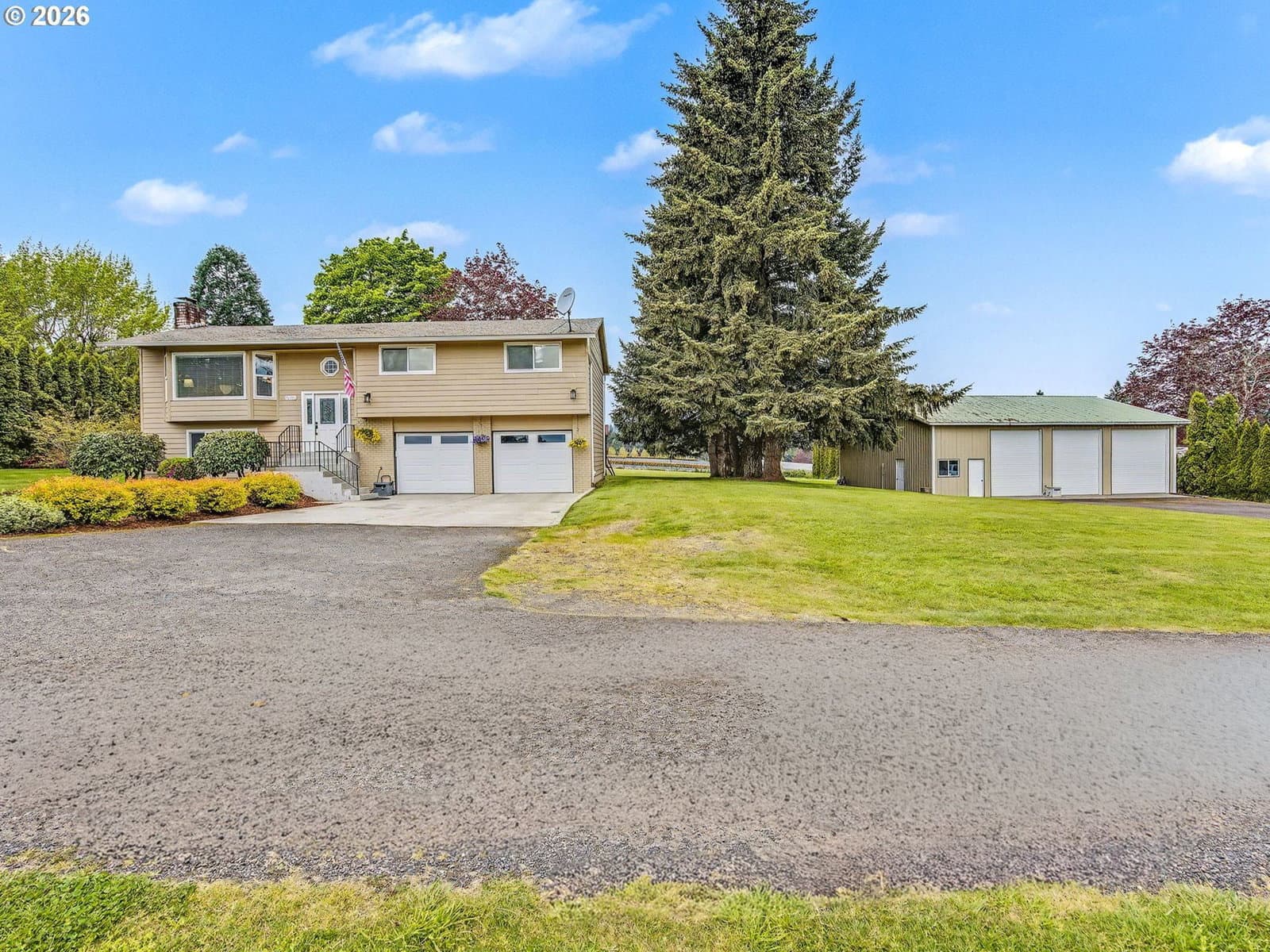 Listing photo 1 of 6