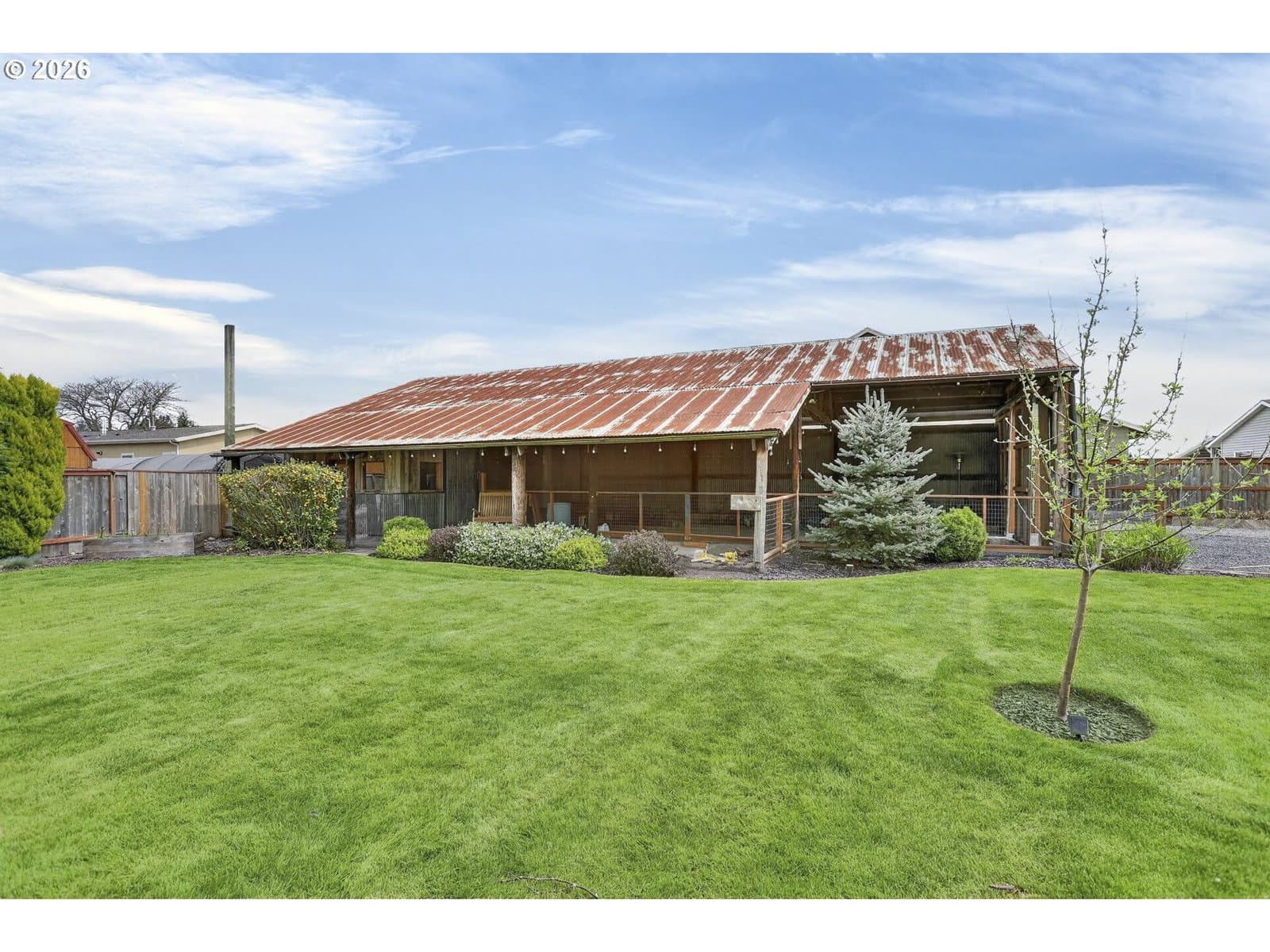 Listing photo 1 of 5