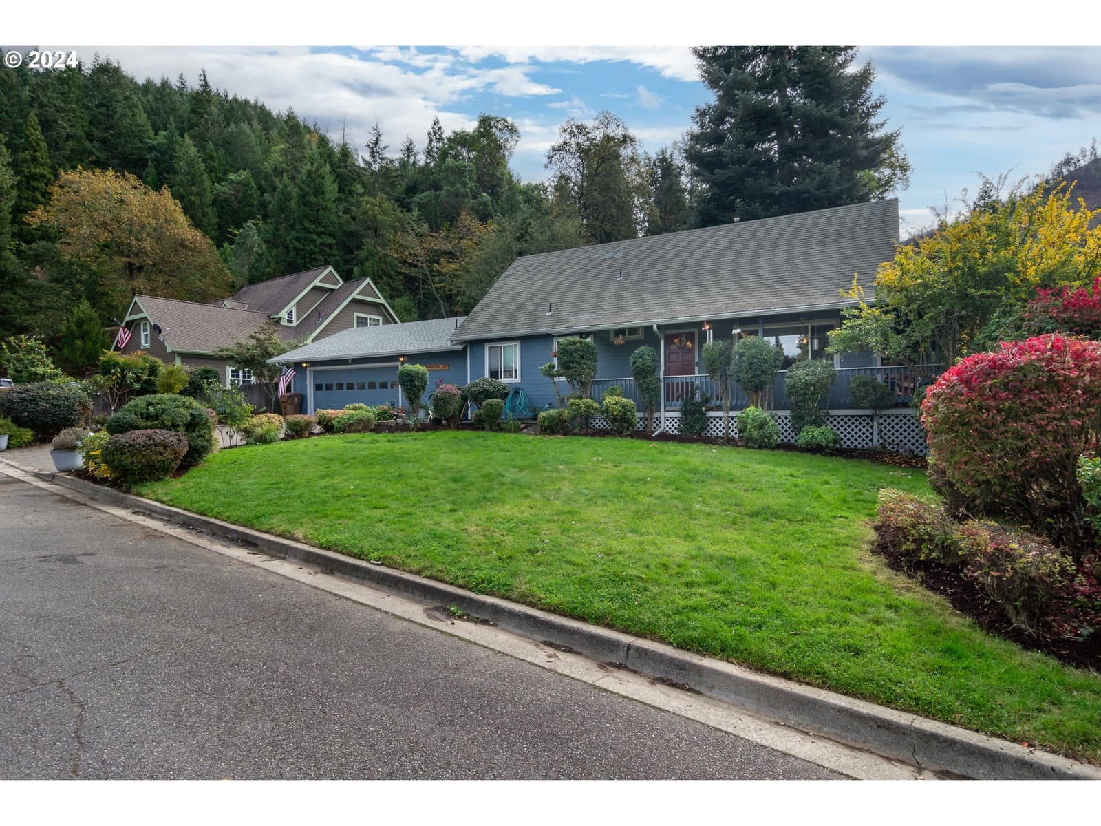 Listing photo 1 of 6