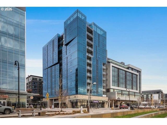 Listing photo 1 of 6